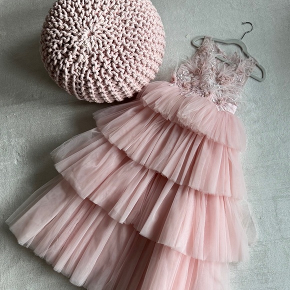 PRETTYRUFFLE DRESS SIZE 9